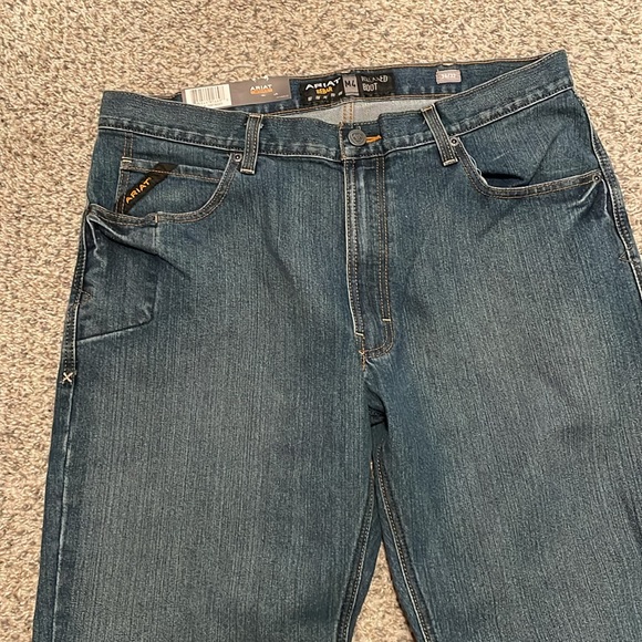 Sold out - Picture 2 of 2